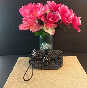🌹COACH Clutch Wristlet Wallet❤️